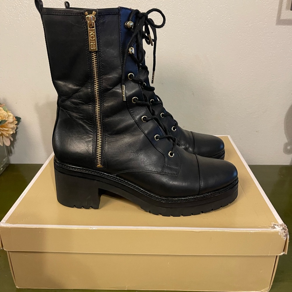 Michael Kors Anaka Boots